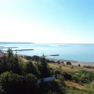 Family Lazuren Briag Szálloda